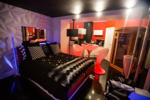 Mise en location courte durée d’une Suite Glamour & Spa.