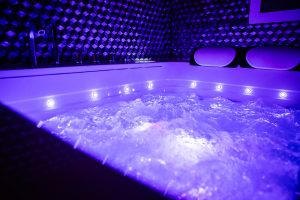 Mise en location courte durée d’une Suite Glamour & Spa.