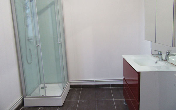 Aménagement d’une maison en colocation avec 6 studios indépendants.